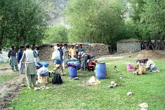 13 Preparing The Loads At Thongol